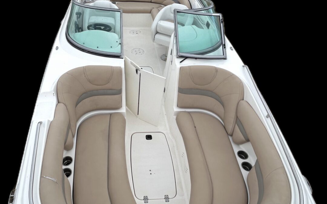 24 Hurricane Sun Deck